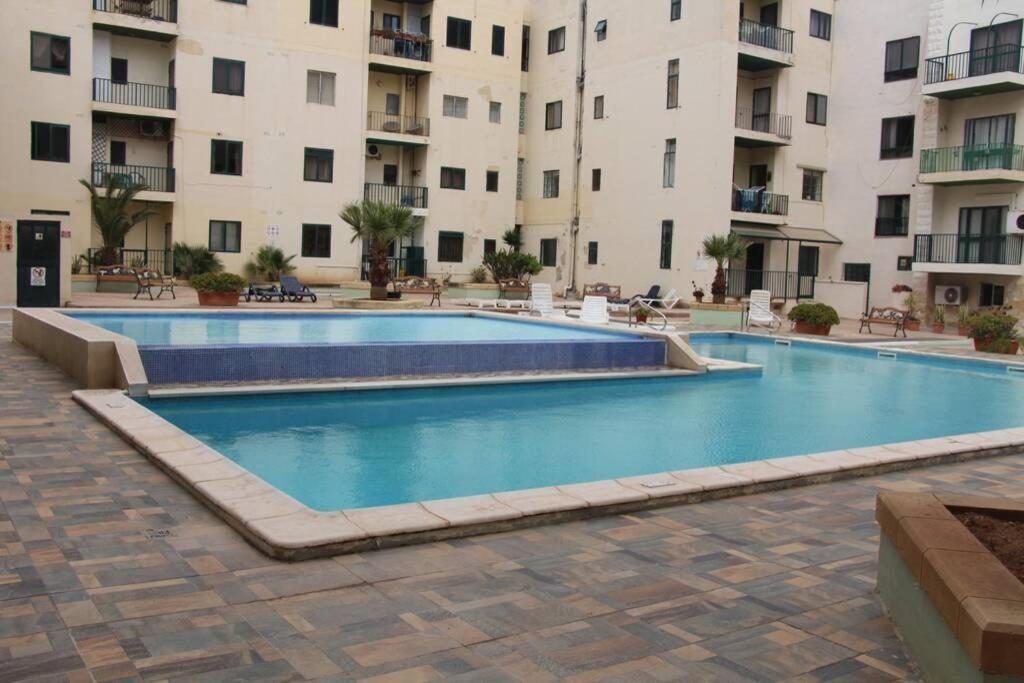 Deluxe Apartment With Pool In The Heart Of St Pauls Bay St. Paul's Bay Esterno foto